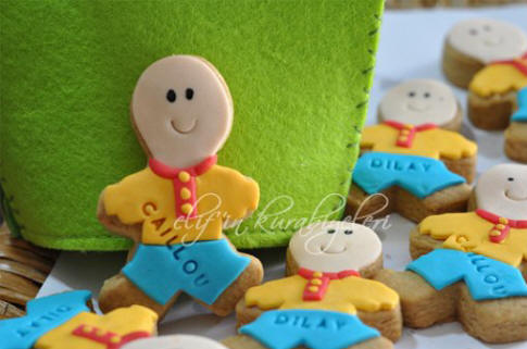 Caillou Cookie